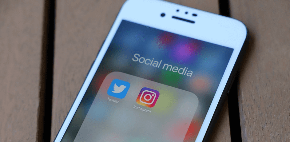 how to link social media account Instagram Twitter
