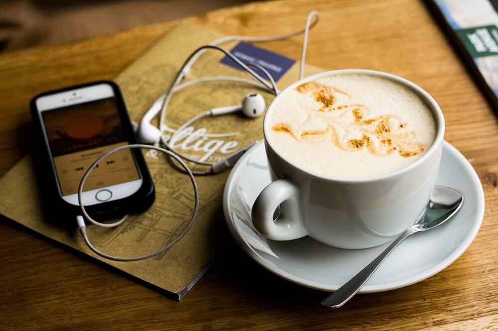 Podcast on Smartphone and Coffe