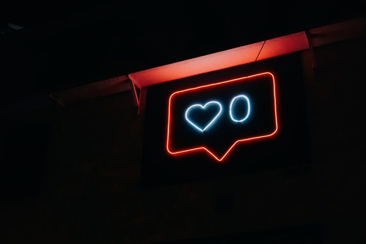 image of Neon Instagram like icon